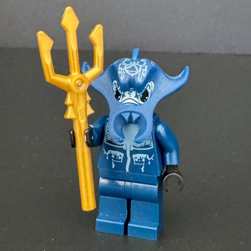 Lego Atlantis Manta Warrior Minifigure With Gold Trident & Removable Helmet